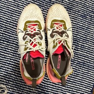 Nike React Vision "Summit White/Siren Red" sneakers 11